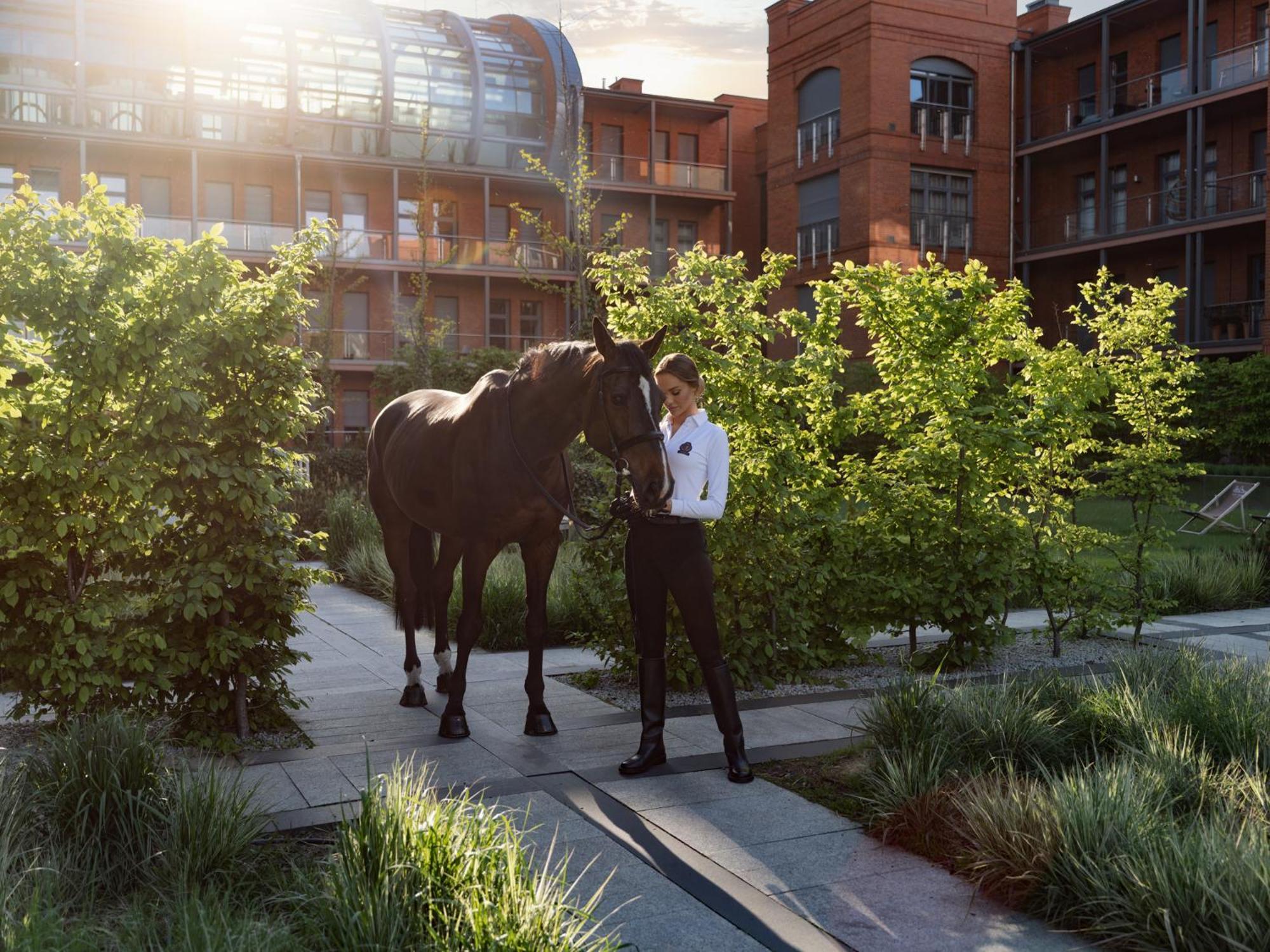 City Park Hotel & Residence Poznan Dış mekan fotoğraf The proposed equestrian facilities